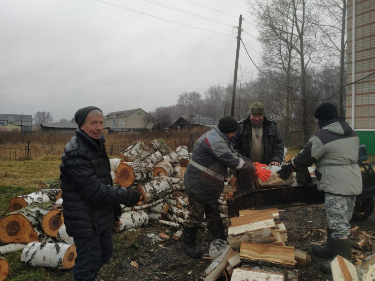 Спасибо мужчинам!. Спасибо мужчинам!.